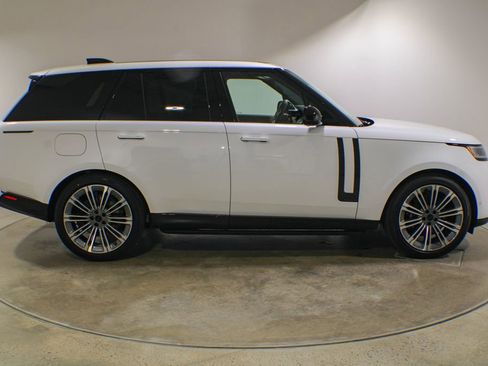 Used 2026 Land Rover Range Rover Autobiography AWD/4WD image 6
