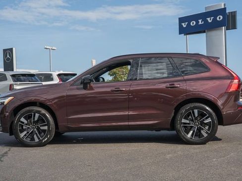 New 2026 Volvo XC60 B5 Plus w/ Protection Package Premier AWD/4WD image 4