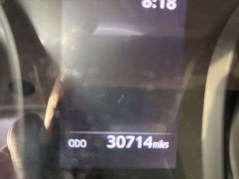 Used 2024 Toyota Camry SE FWD image 11