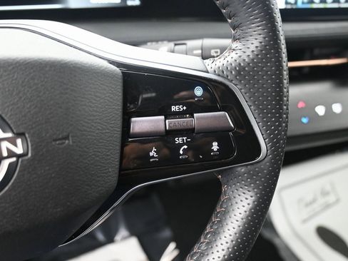Used 2023 Nissan Ariya AWD image 20
