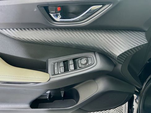 Used 2025 Subaru Ascent Premium image 15