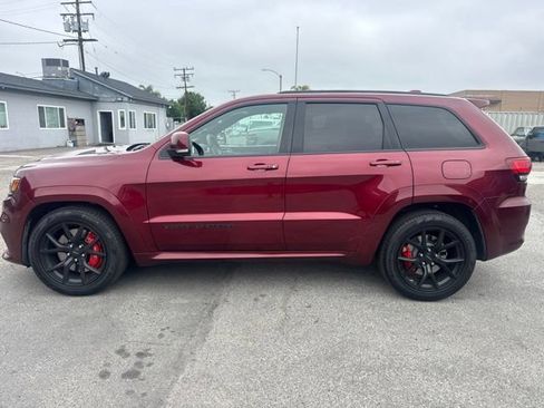Used 2021 Jeep Grand Cherokee SRT w/ Trailer Tow Group IV AWD/4WD image 8