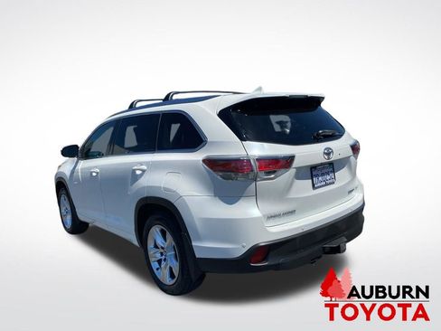 Used 2016 Toyota Highlander Limited Platinum AWD/4WD image 4