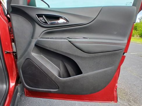 Used 2024 Chevrolet Equinox RS w/ LPO, Floor Liner Package FWD image 21