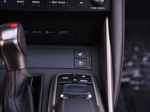 Used 2017 Lexus IS 200t IS Turbo RWD image 37