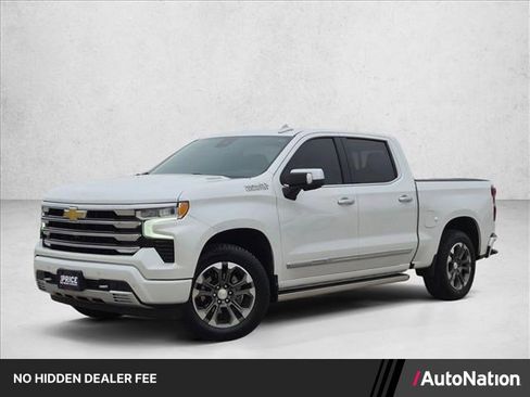 Used 2023 Chevrolet Silverado 1500 High Country w/ Z71 Off-Road Package AWD/4WD image 1