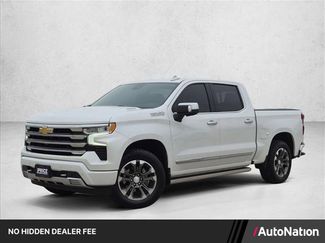 Used 2023 Chevrolet Silverado 1500 High Country w/ Z71 Off-Road Package AWD/4WD video 1