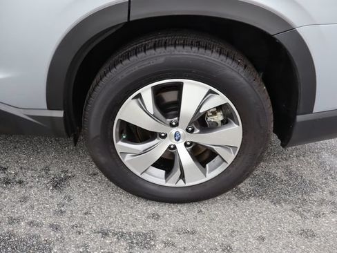 Certified 2025 Subaru Ascent Premium w/ Premium Package AWD/4WD image 43