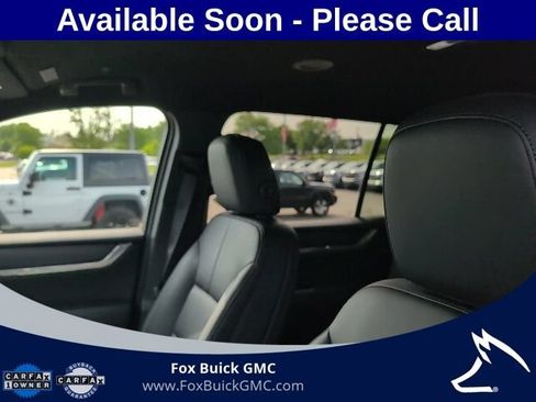 Used 2024 GMC Acadia Elevation w/ LPO, Floor Liner Package FWD image 11