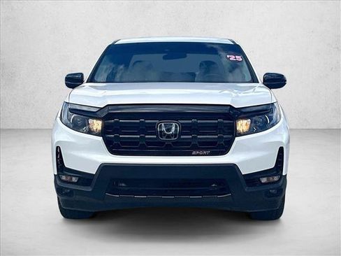 Used 2025 Honda Ridgeline Sport image 3