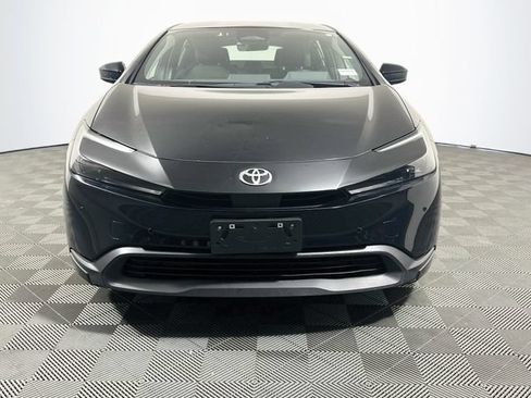 Certified 2024 Toyota Prius LE FWD image 3
