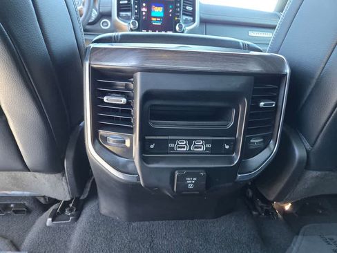 Used 2025 RAM 1500 Laramie AWD/4WD image 14