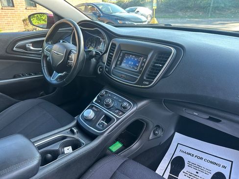 Used 2015 Chrysler 200 Limited w/ Convenience Group FWD image 16