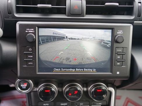 Used 2025 Toyota GR86 Premium w/ ALL Weather Mat Package (TMS) image 11