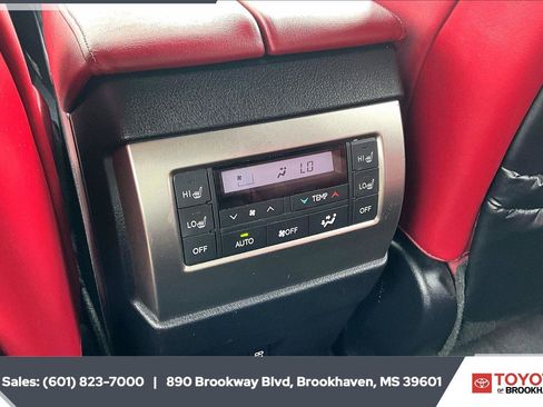 Used 2023 Lexus GX 460 Luxury w/ Sport Design Package AWD/4WD image 27