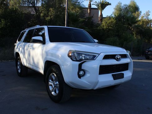 Used 2016 Toyota 4Runner SR5 RWD image 1