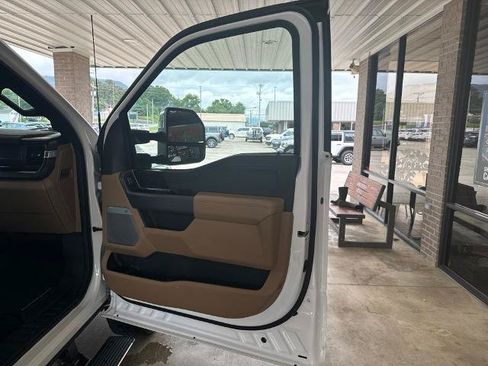 Certified 2023 Ford F250 Lariat w/ Lariat Ultimate Package AWD/4WD image 23