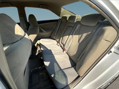 Used 2009 Toyota Camry LE FWD image 20