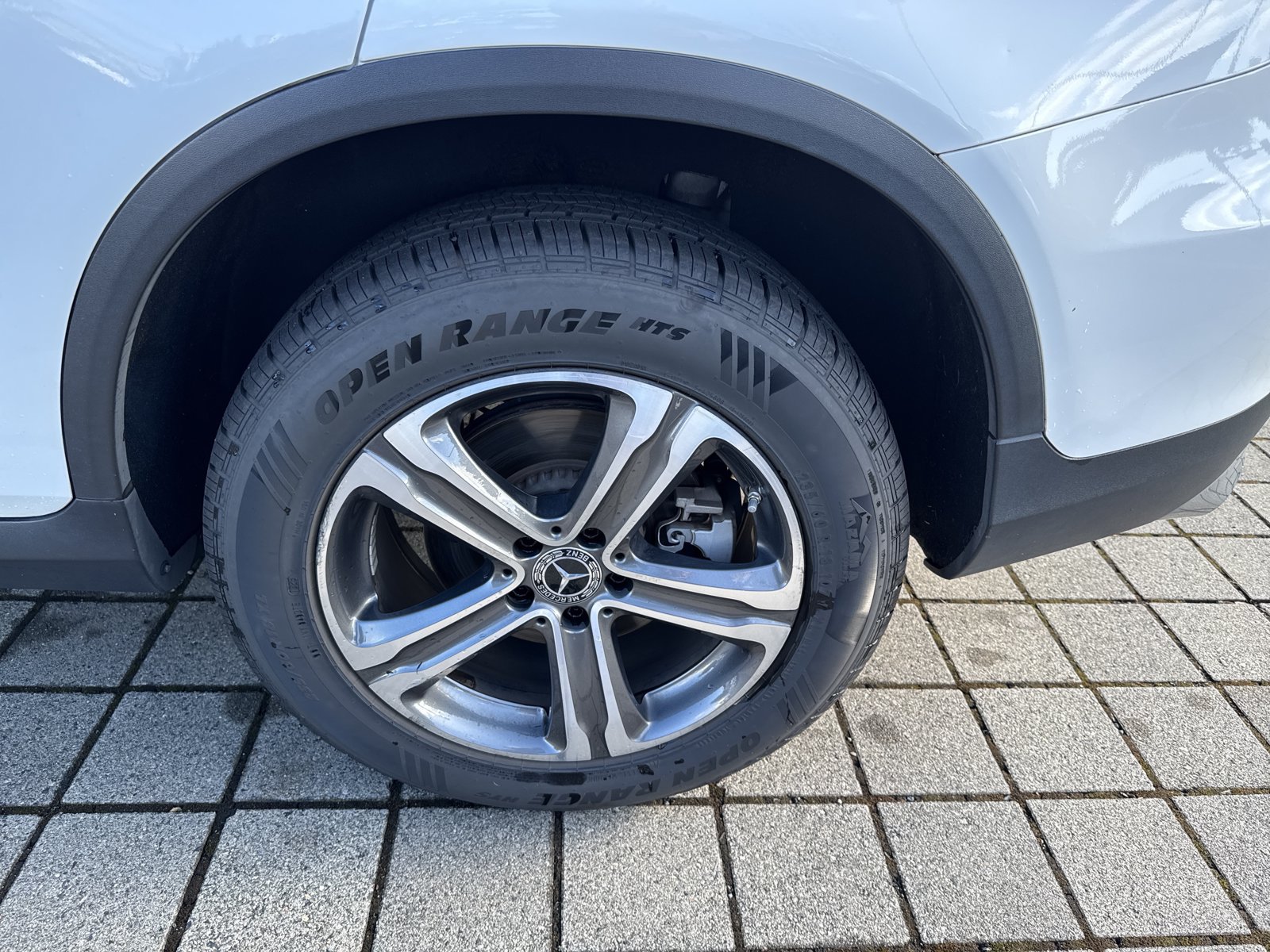 Used 2019 Mercedes-Benz GLC 300 4MATIC image 13