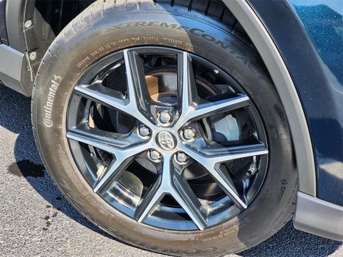 Used 2017 Toyota RAV4 SE AWD/4WD image 17