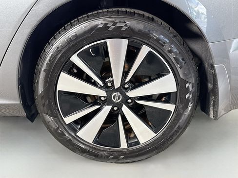 Used 2022 Nissan Altima 2.5 SV FWD image 37