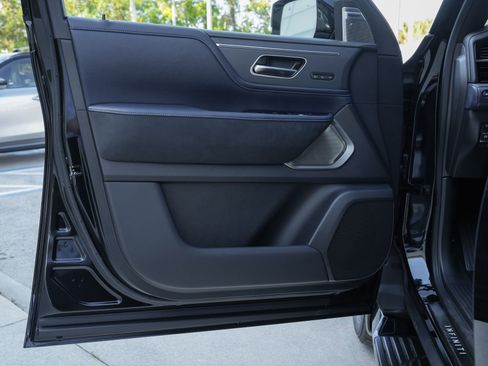 New 2026 INFINITI QX80 4WD w/ Sport Exterior Package image 27