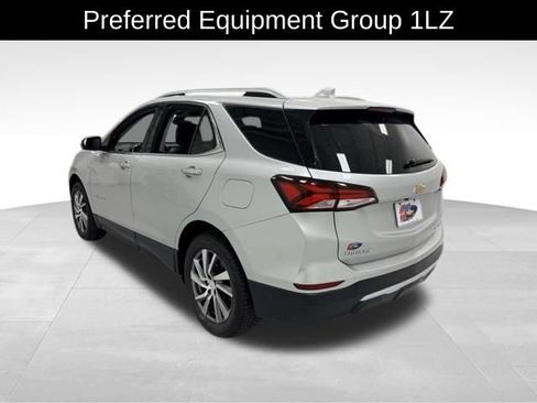 Certified 2022 Chevrolet Equinox Premier AWD/4WD image 4