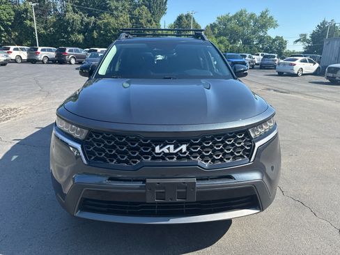 Used 2023 Kia Sorento S w/ Panoramic Sunroof Package AWD/4WD image 8