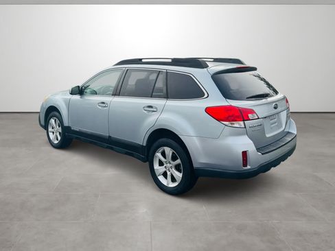 Used 2013 Subaru Outback 2.5i Premium AWD/4WD image 5