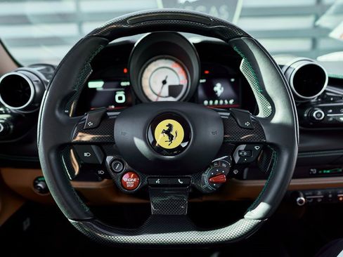 Used 2022 Ferrari F8 Tributo image 50