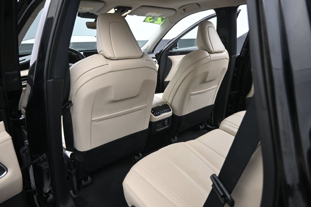 Used 2023 INFINITI QX60 Sensory AWD/4WD image 25