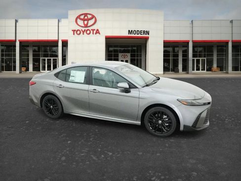 New 2026 Toyota Camry SE AWD/4WD image 16