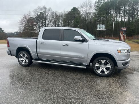 Used 2022 RAM 1500 Laramie w/ Sport Appearance Package image 8