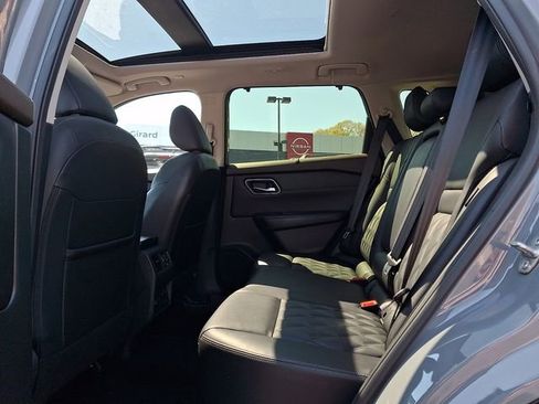 Used 2023 Nissan Rogue Platinum w/ Platinum Premium Package AWD/4WD image 10