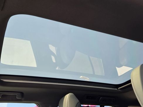 Used 2024 Lexus GX 550 image 14