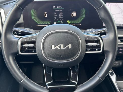Used 2024 Kia Sorento S image 15