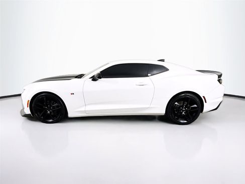 Used 2021 Chevrolet Camaro LT w/ 1LE Track Performance Package RWD image 4