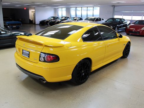 Used 2005 Pontiac GTO image 26