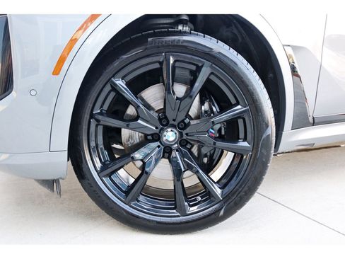 Used 2023 BMW X7 xDrive40i w/ Executive Package image 35