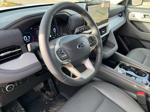 New 2026 Ford Explorer Active w/ Active Comfort Package image 13