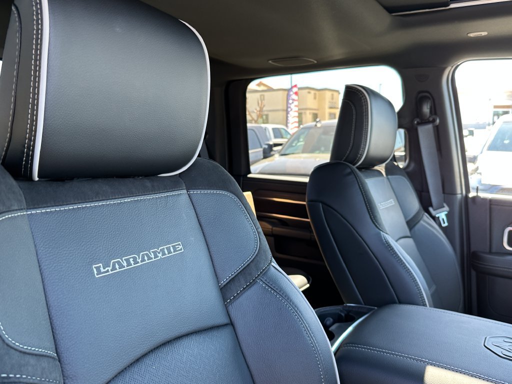 New 2026 RAM 2500 Laramie AWD/4WD image 9