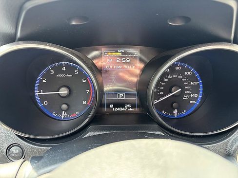 Used 2018 Subaru Outback 2.5i Limited AWD/4WD image 18