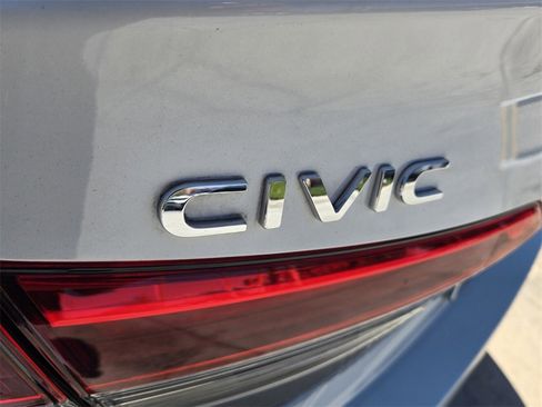 Certified 2024 Honda Civic Touring image 14