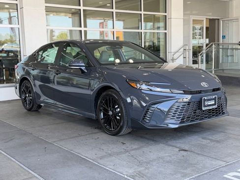 Certified 2026 Toyota Camry SE w/ Convenience Package FWD image 8