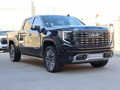 Used 2024 GMC Sierra 1500 Denali Ultimate AWD/4WD image 2