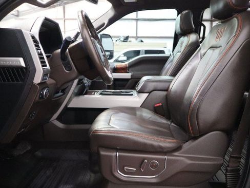 Used 2017 Ford F250 King Ranch w/ King Ranch Ultimate Package AWD/4WD image 6