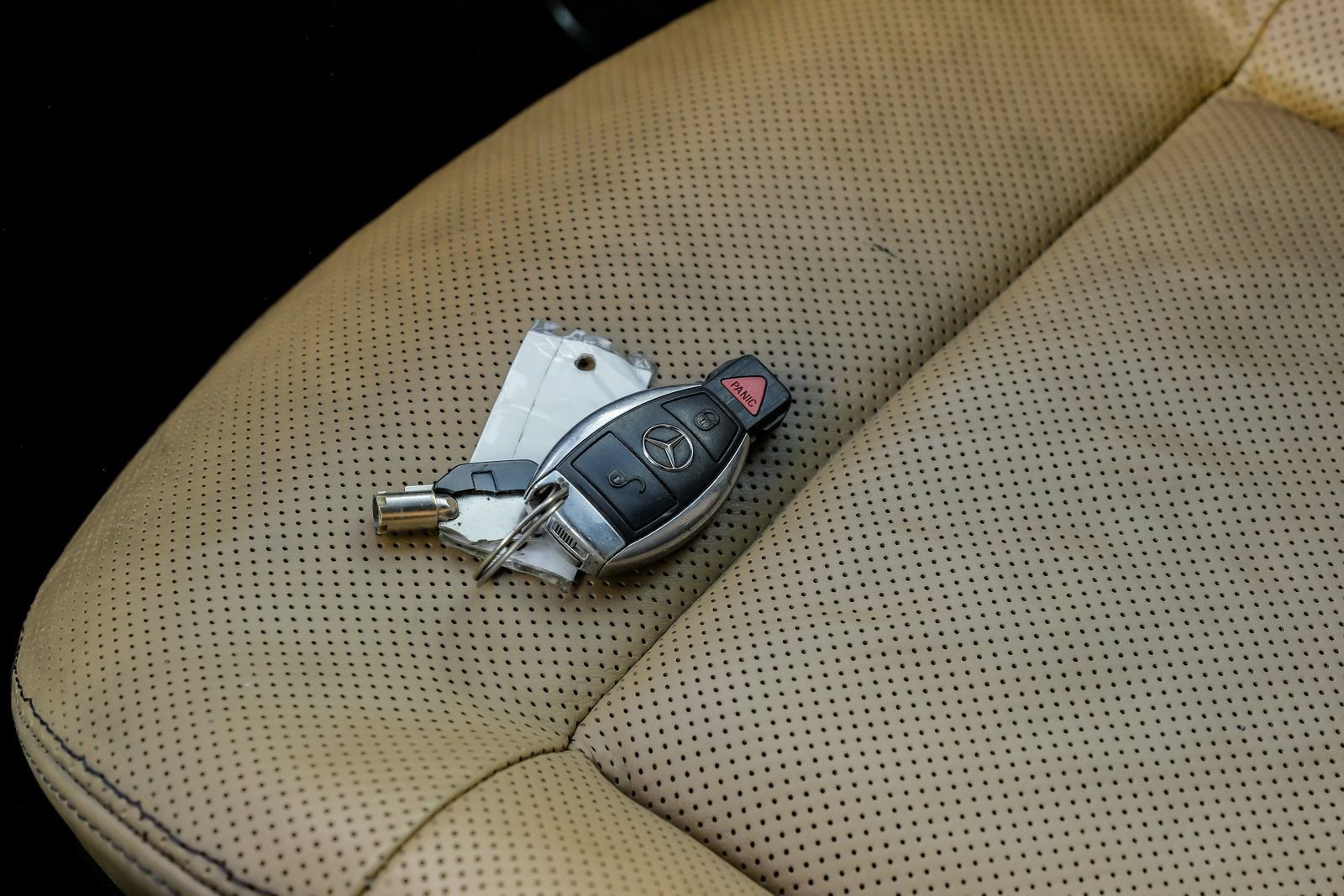 Used 2013 Mercedes-Benz G 63 AMG 4MATIC image 64