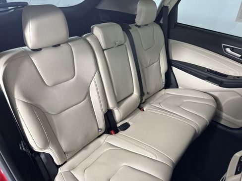 Used 2019 Ford Edge Titanium w/ Equipment Group 301A FWD image 29