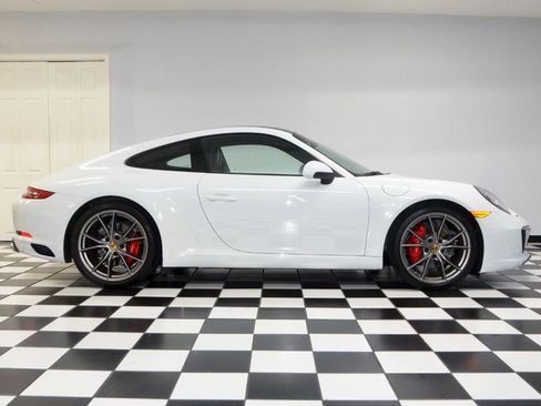 Used 2017 Porsche 911 Carrera image 10