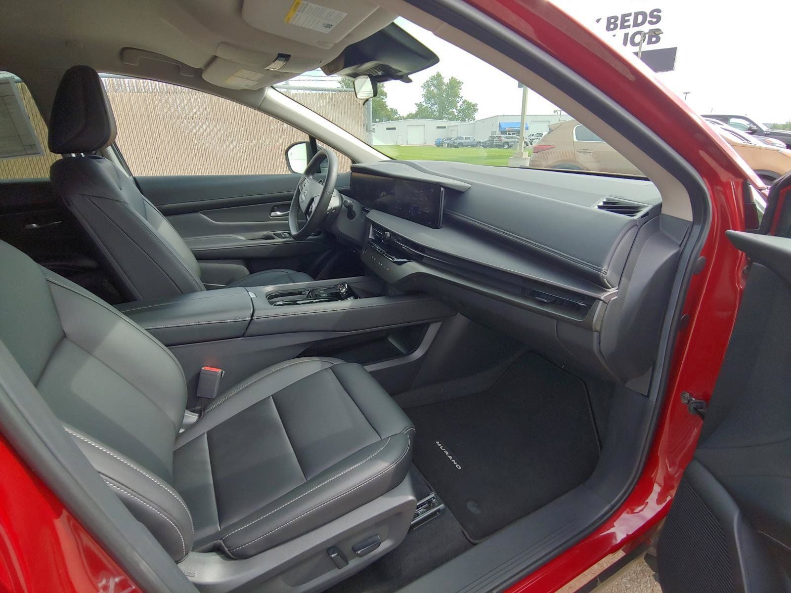 Used 2025 Nissan Murano SV AWD/4WD image 26